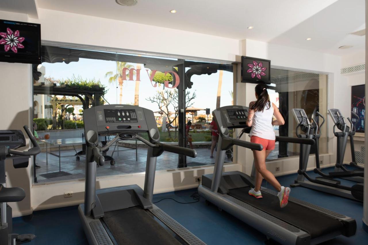 Charmillion Club Resort Sharm el Sheikh Esterno foto The gym at the hotel