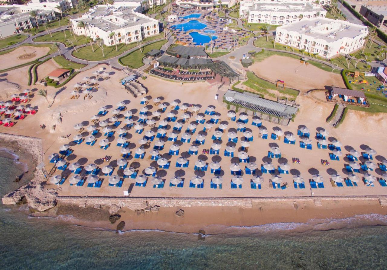 Charmillion Club Resort Sharm el Sheikh Esterno foto Aerial view of the beach
