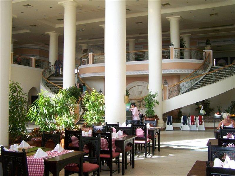 Charmillion Club Resort Sharm el Sheikh Esterno foto The lobby of the Grand Hotel